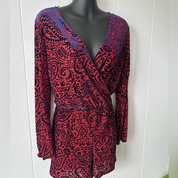 Honey Punch Burnout Velvet Paisley Faux Wrap Romper | Size Small - Picture 5 of 7